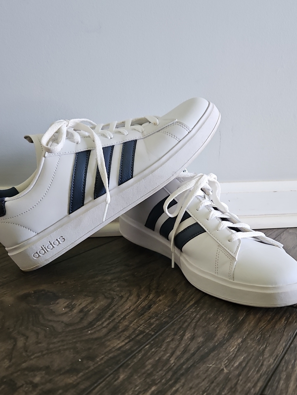 Adidas Mens Size 10.5